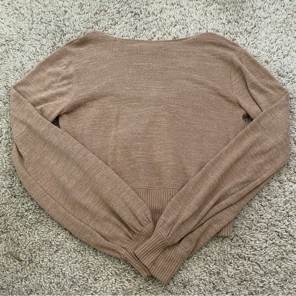 abercrombie & fitch tie front long sleeve - Picture 2 of 3